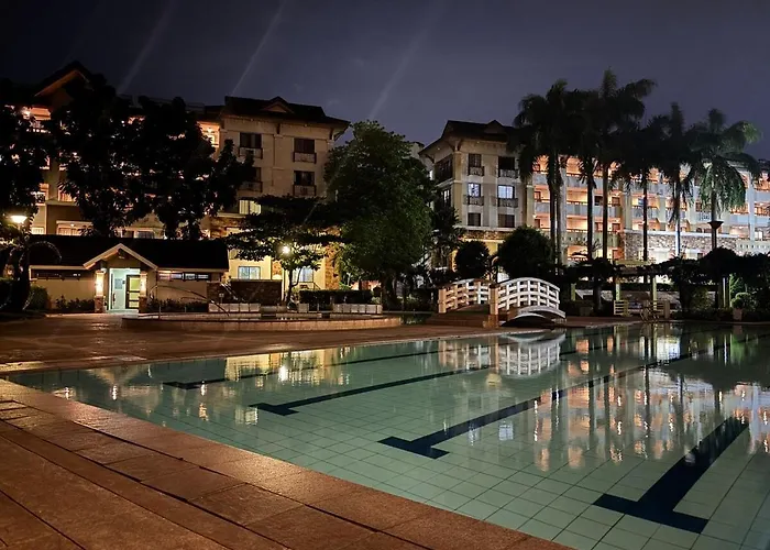 Apartment Cozy 2br Free Pool Access Manila